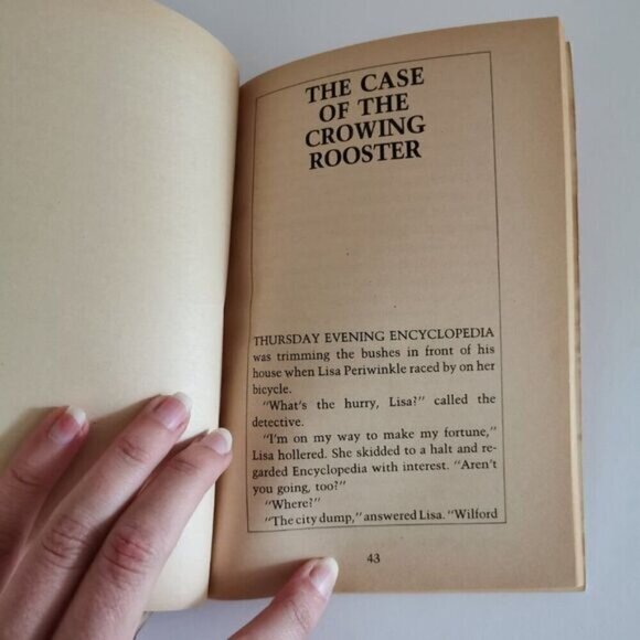 1982 Encyclopedia Brown Sets the Pace Paperback Novel, Mini Mysteries Vintage - Picture 7 of 8